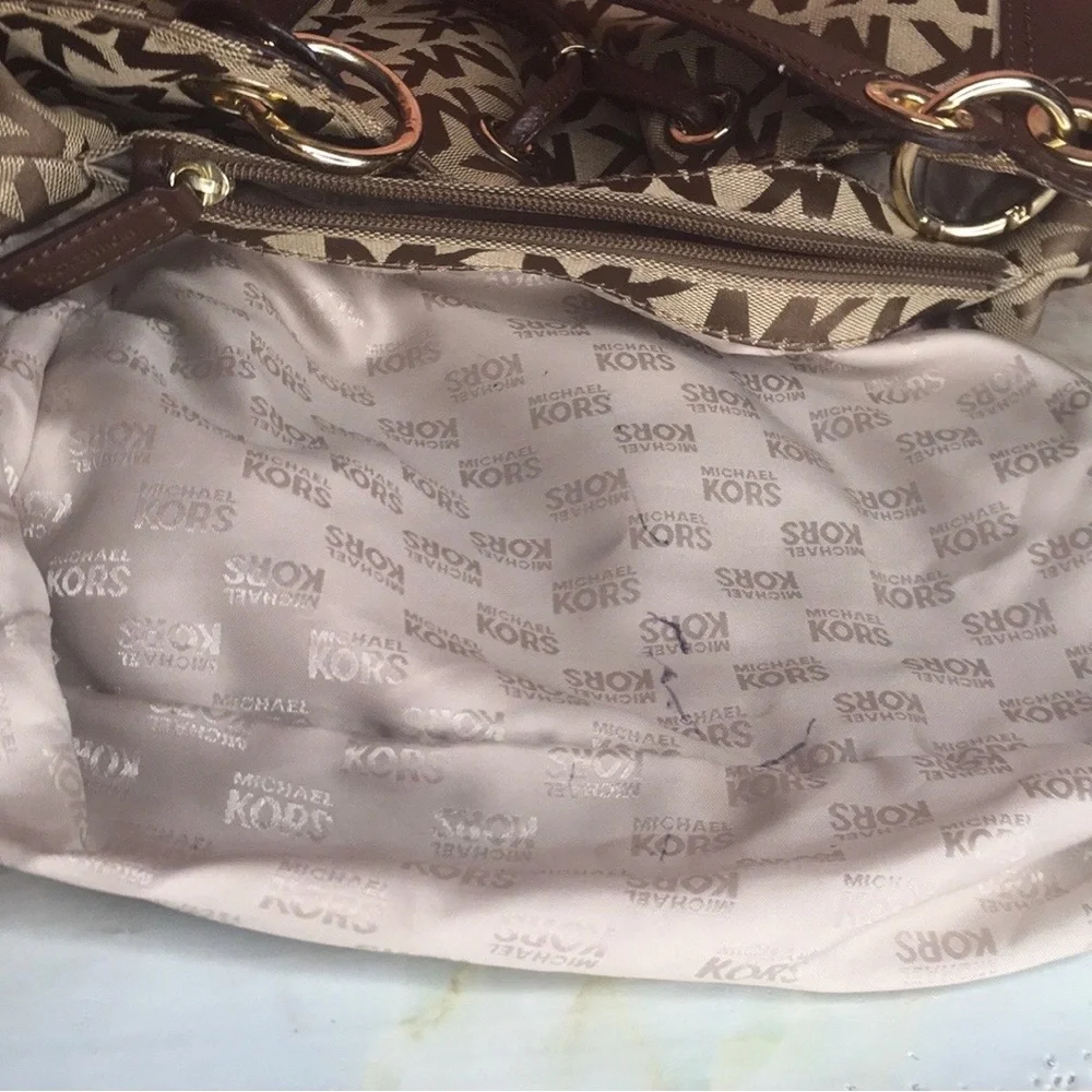Michael Kors Brown and Tan Monogram Logo Jacquard Ludlow Hobo Bag - Picture 11 of 15